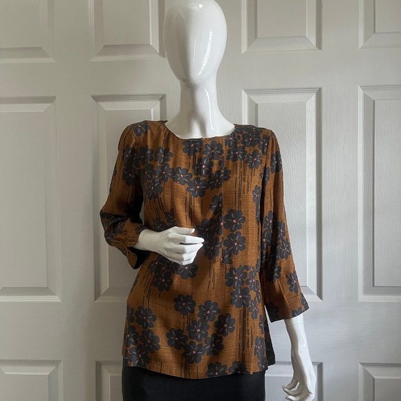 White Stuff - blouse with flowers details - like new - never worn - Picture 8 of 11